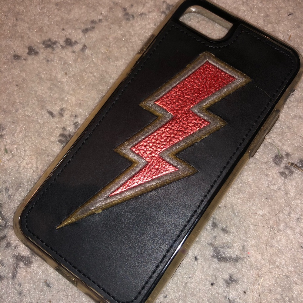 Lightening bolt iPhone 7 case